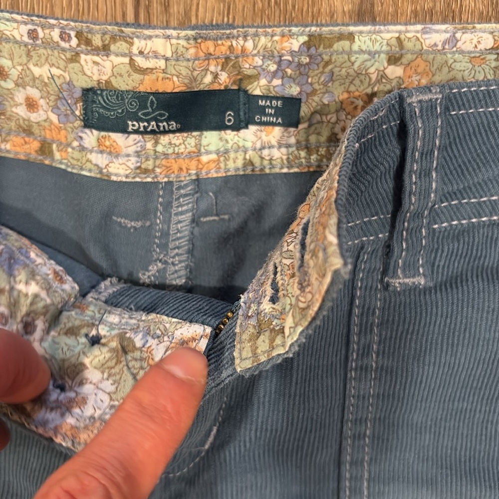 Prana cord shorts - Picture 2 of 3
